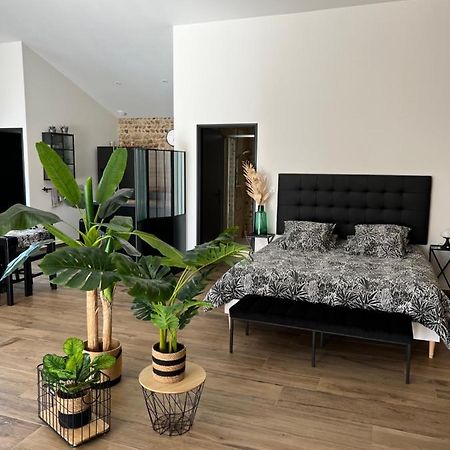 Le Vieux Platane Villa Malissard Bagian luar foto